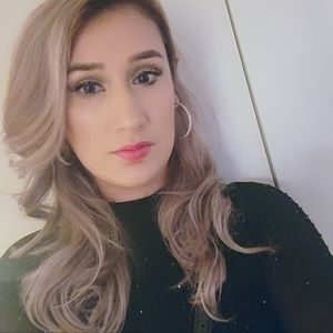 Meet your Posher, Mirna